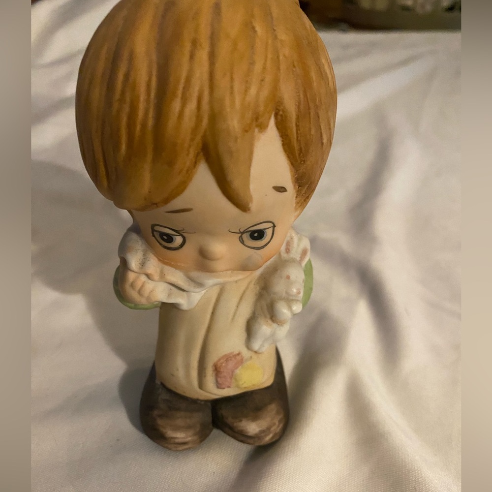 VTG PORCELAIN CERAMIC BIG EYES BOY CRYING WITH BUNNY FIGURINE 4.5” TALL